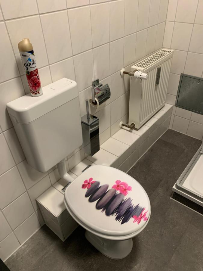 Exklusive Stadtwohnung Am Elbradweg: Best-Preis-Fewo Rathausblick 1 Fuer Max. 3 Pers. Inkl. Wlan, Prime Video & Self Check-In Wittenberge Eksteriør billede